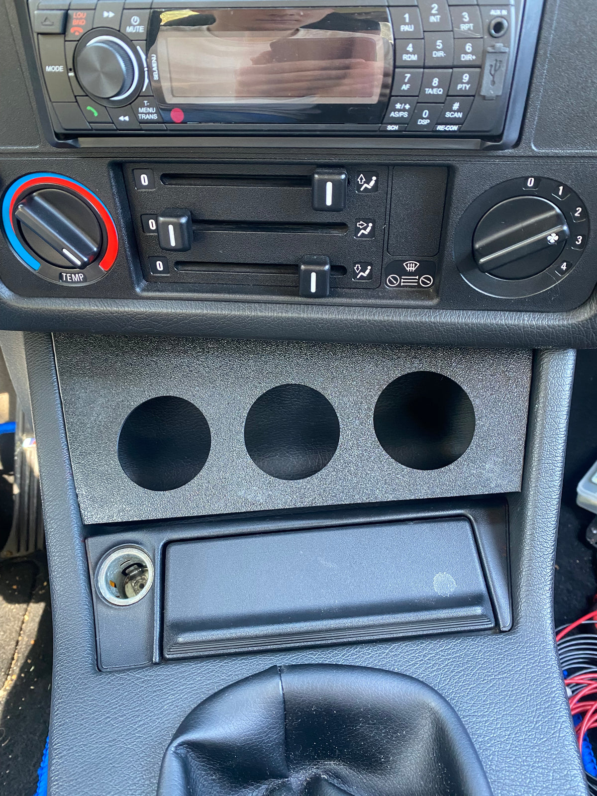 Panel wskaźników konsoli środkowej BMW E30 – 3x 52 mm
