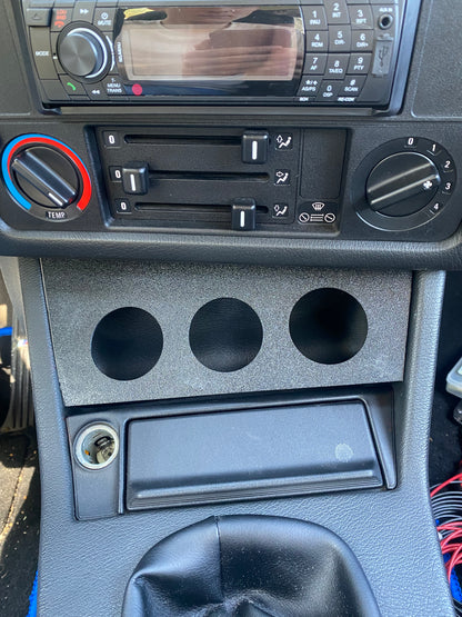 Panel wskaźników konsoli środkowej BMW E30 – 3x 52 mm